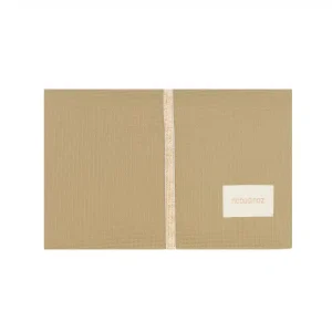 Matelas à langer imperméable Mozart Opera Olive Green Nobodinoz