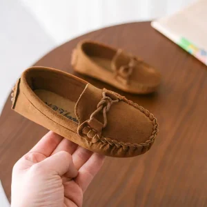 Jolis mocassins à lacets