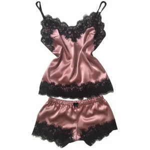 Ensemble pyjama en satin sexy